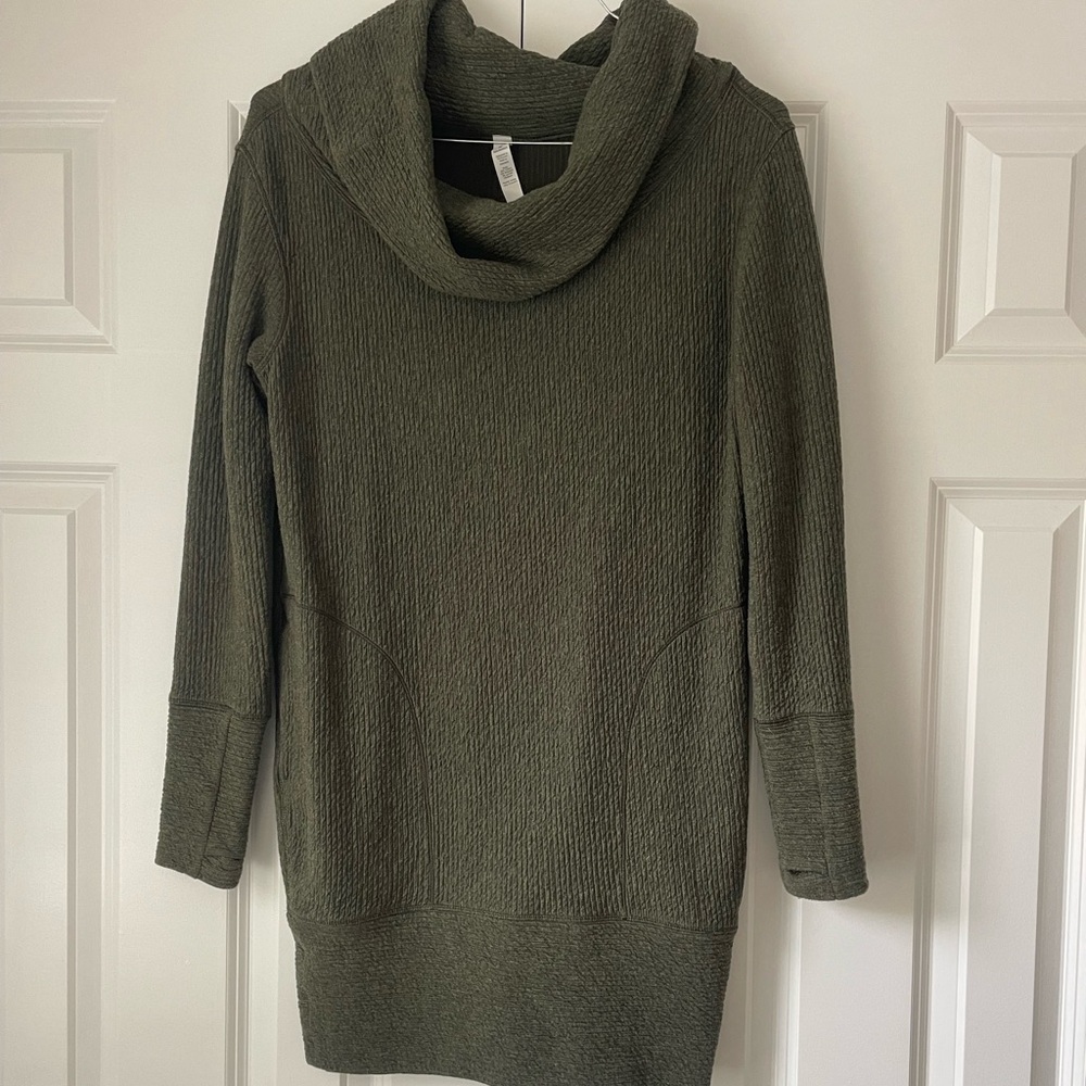 Lulu Lemon Tunic Dress Army/Olive Green. Excellent Condition. XS